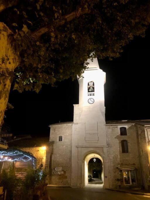 Logement Neuf, Tout Confort, Au Coeur Du Village Saint Didier  Luaran gambar
