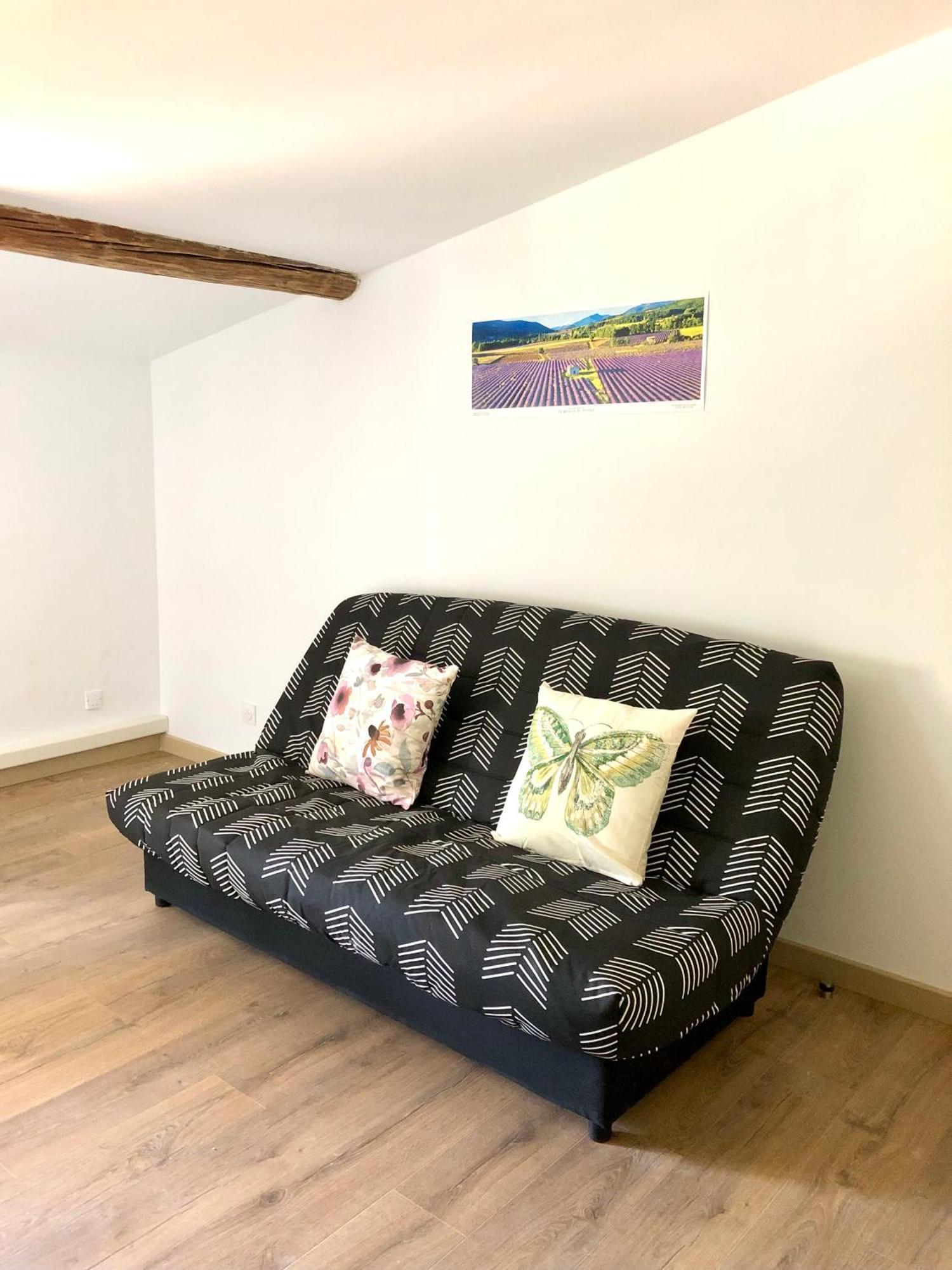Logement Neuf, Tout Confort, Au Coeur Du Village Saint Didier  Luaran gambar